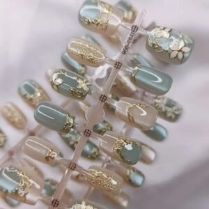 Green Cat Eye Chrome Nails